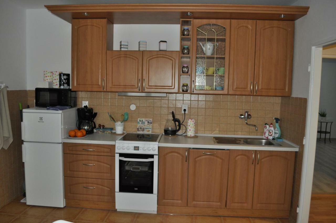 Apartmany Centrum Rajecké Teplice Exteriör bild